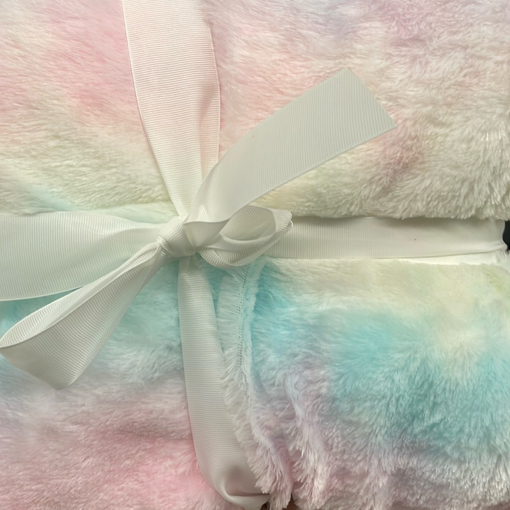 COPY - Braided Fleece Rose Plush Blanket